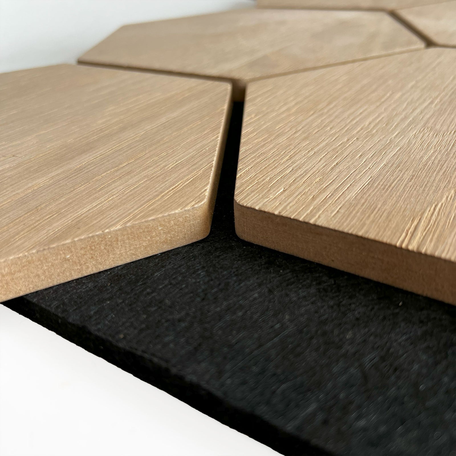 Hexagon AkuPanel Naturel Eiken 81cm | Akoestisch – AKU Woodpanel NL